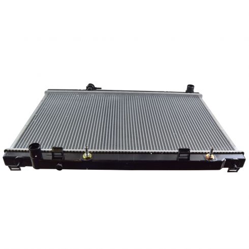 Infiniti m35 radiator Infiniti m35 radiator